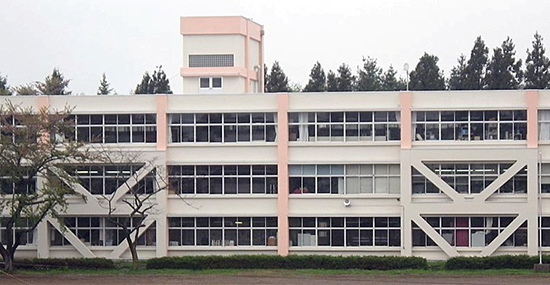 三沢市立第五中学校
