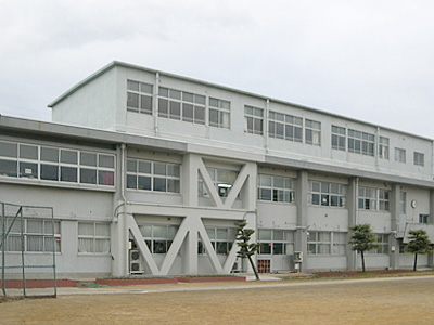 岩倉市立東小学校